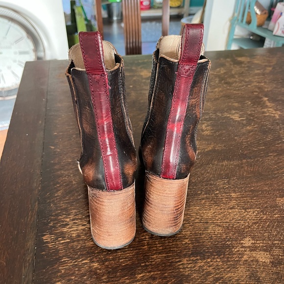 Freebird Heeled Boots - Picture 3 of 9